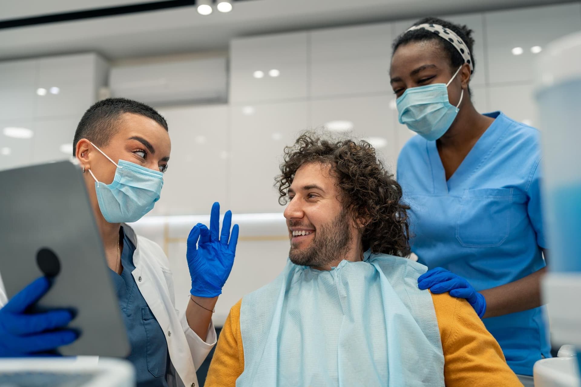 Finding Your Perfect Dentist in Hamilton, Ontario: A Guide to Smiling Confidently